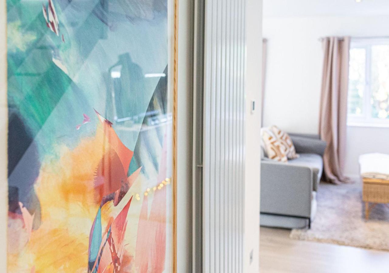 Вилла Modern 2 Bd W/ Garden In The Heart Of Tetbury! Экстерьер фото