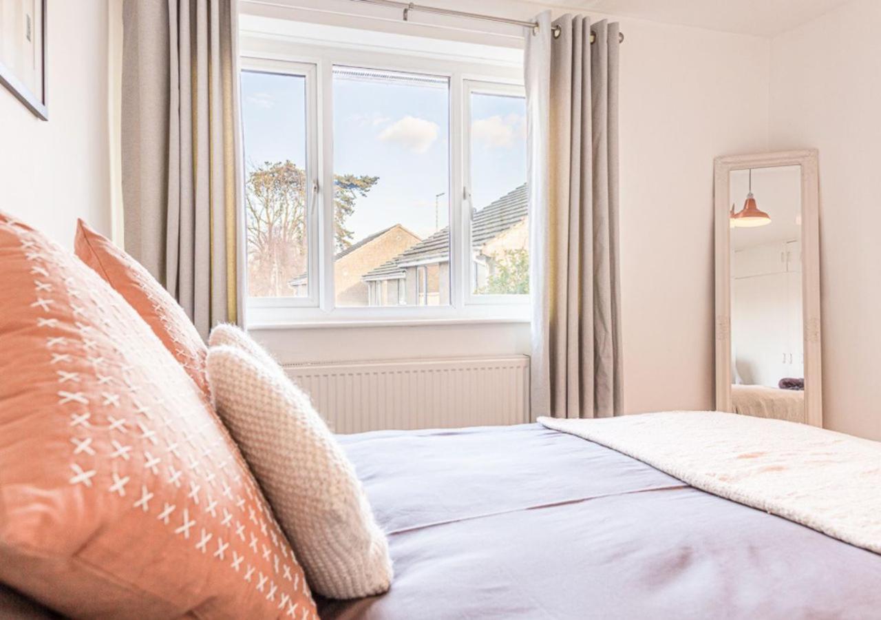 Вилла Modern 2 Bd W/ Garden In The Heart Of Tetbury! Экстерьер фото
